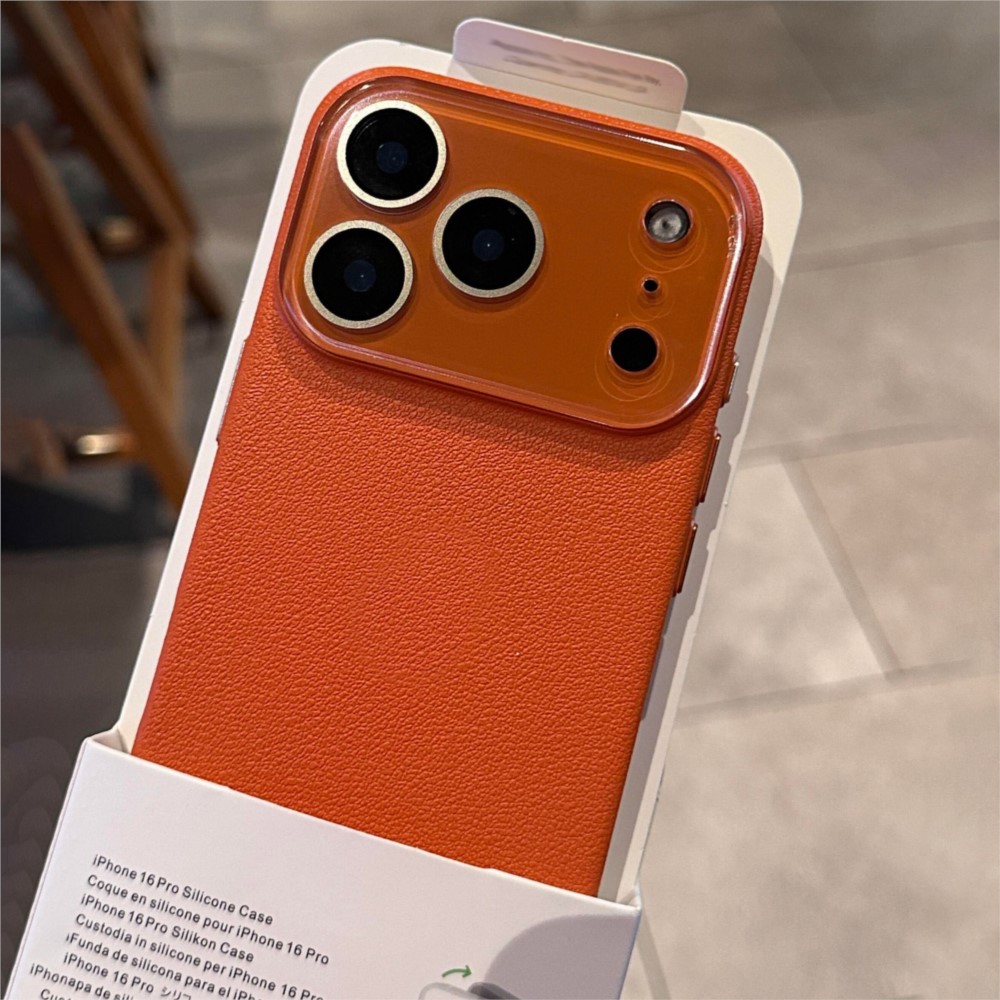 Camera Leather Case - iPhone 17 Air 16 15 14