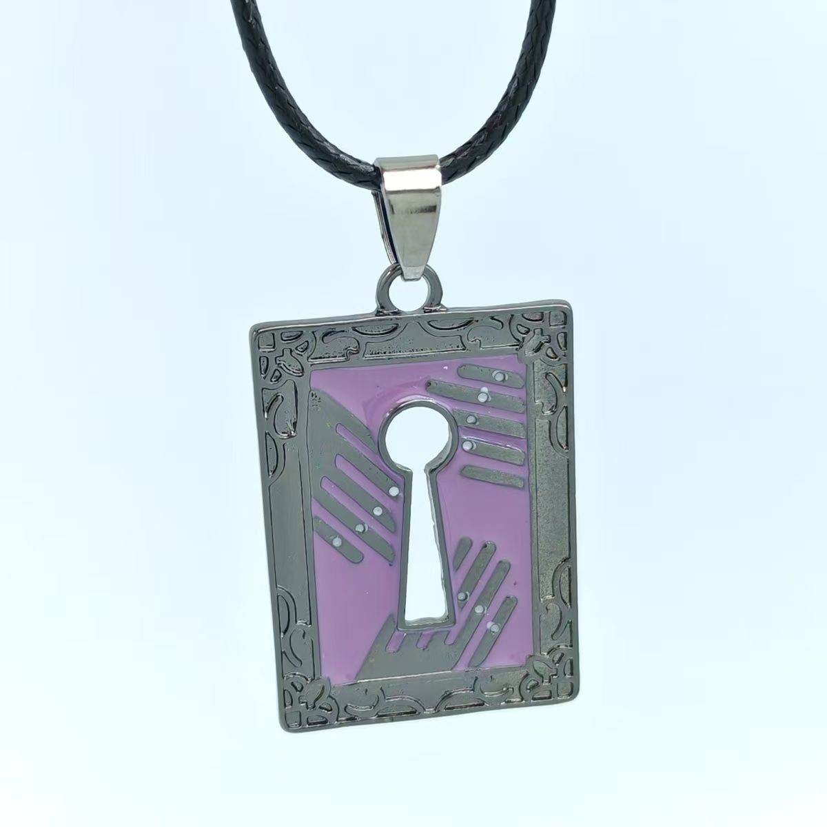Herta Vintage Kolye Metal Kare - Vintage Cartoon Collectible incelemesi ve fiyatı